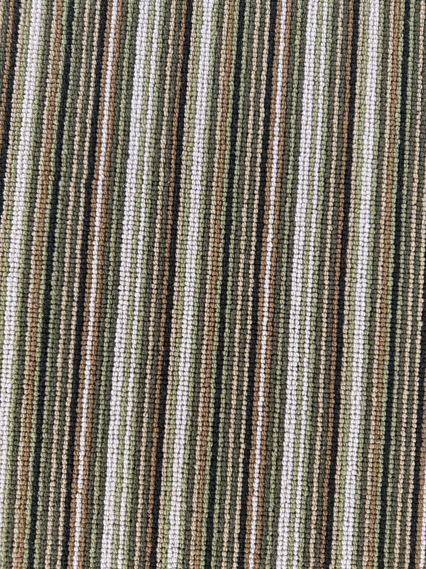 Palm bay 100% wool rug 207cm x 272cm
