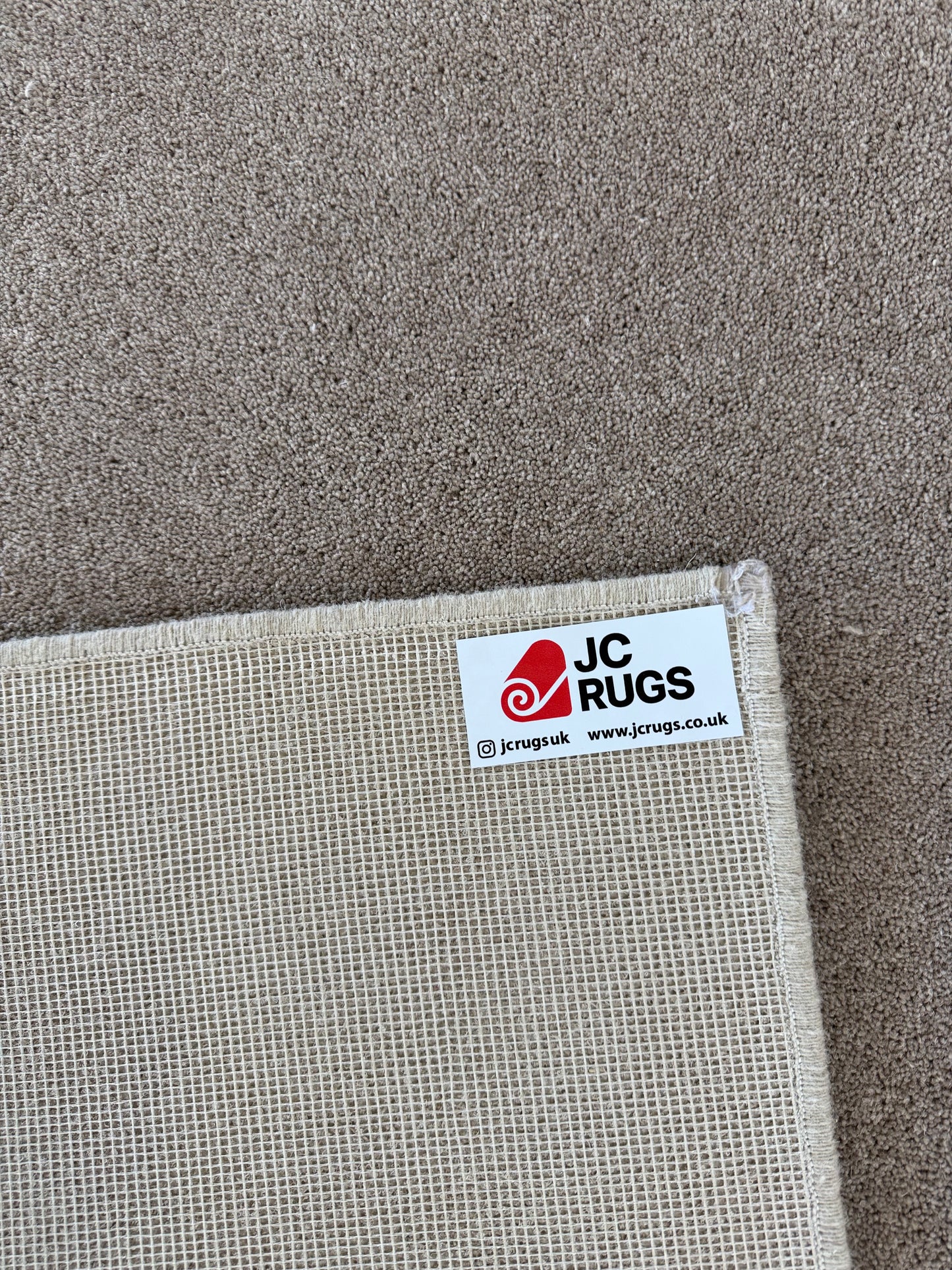 Hickory 80/20 wool rug 236cm x 336cm