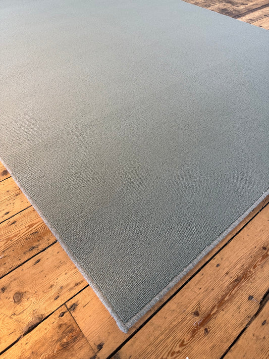 Turtle 100% wool rug 200cm x 270cm