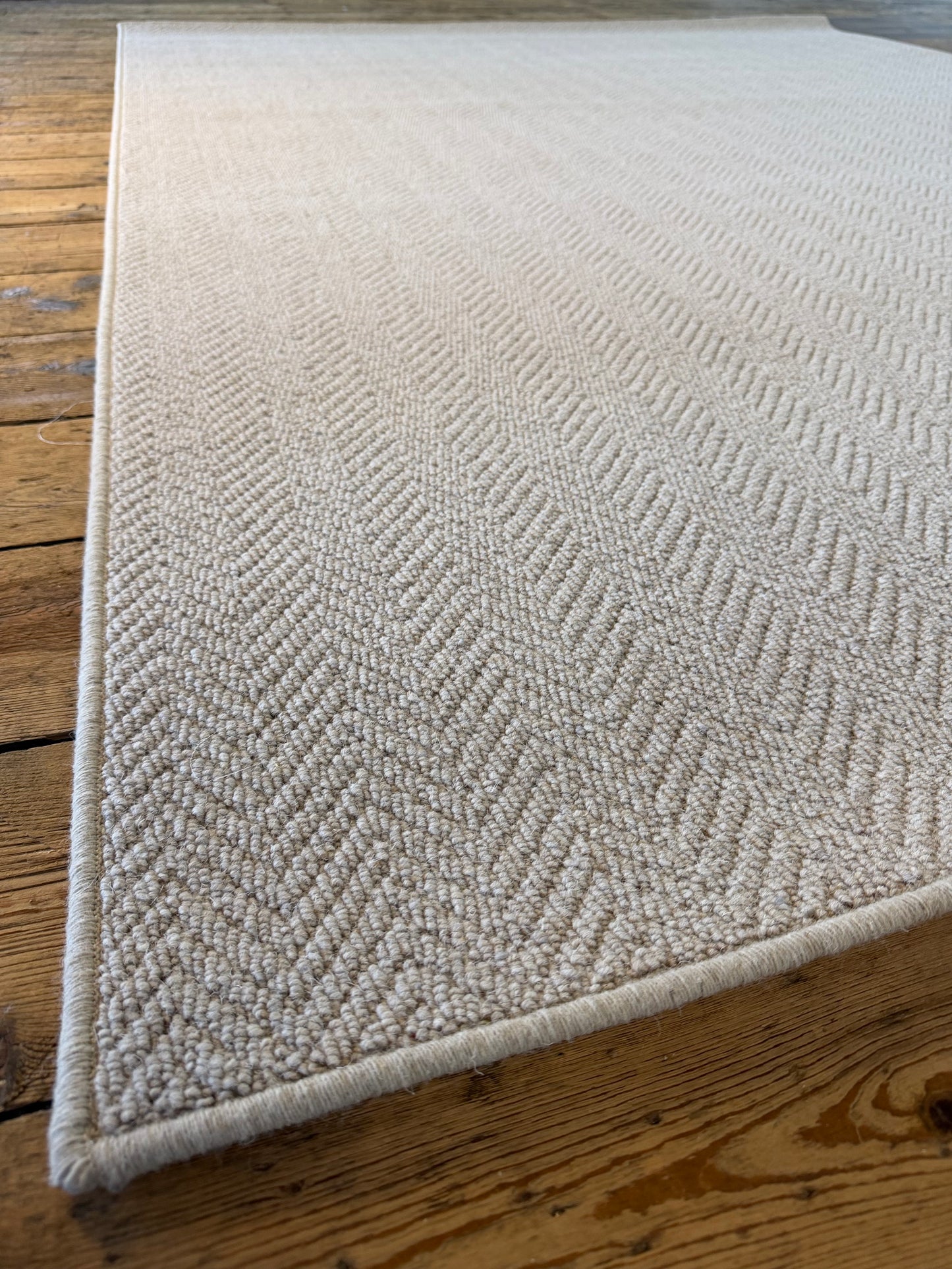 Harvest herringbone 100% wool rug 200cm x 270cm