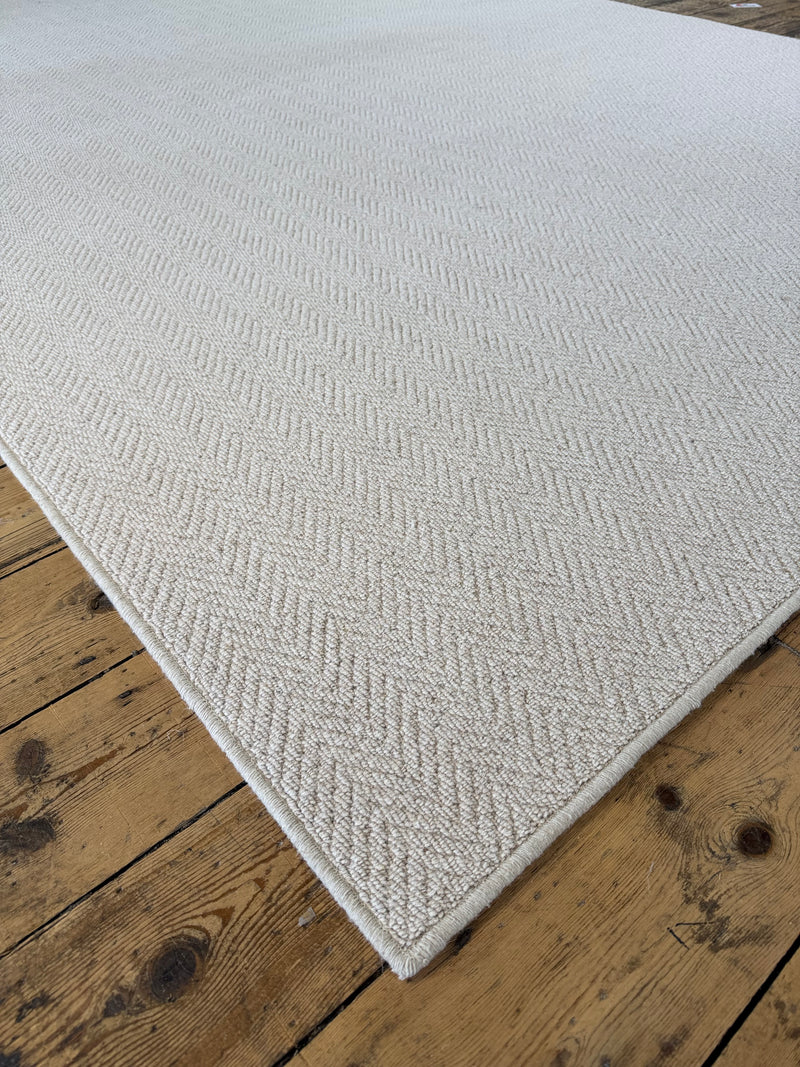 Oxford tone herringbone 100% wool rug 250cm x 349cm