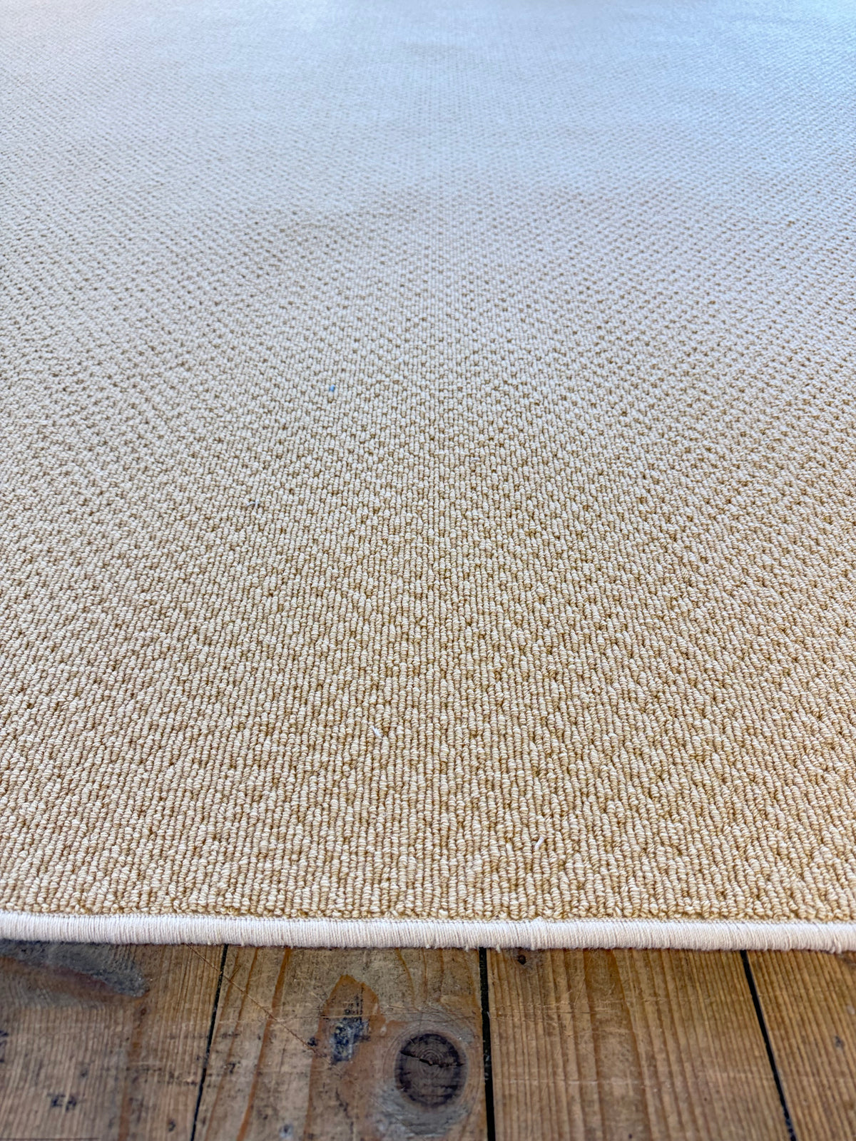 Mustard 100% wool rug 276cm x 330cm