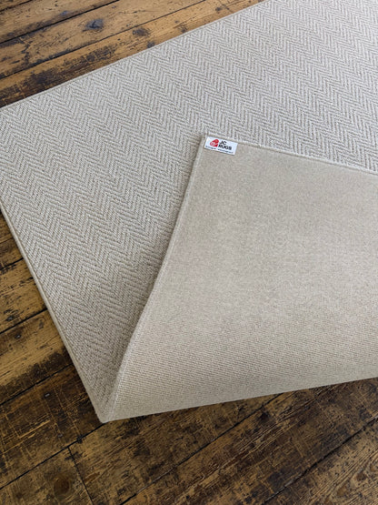 Aran herringbone 100% wool rug 180cm x 200cm