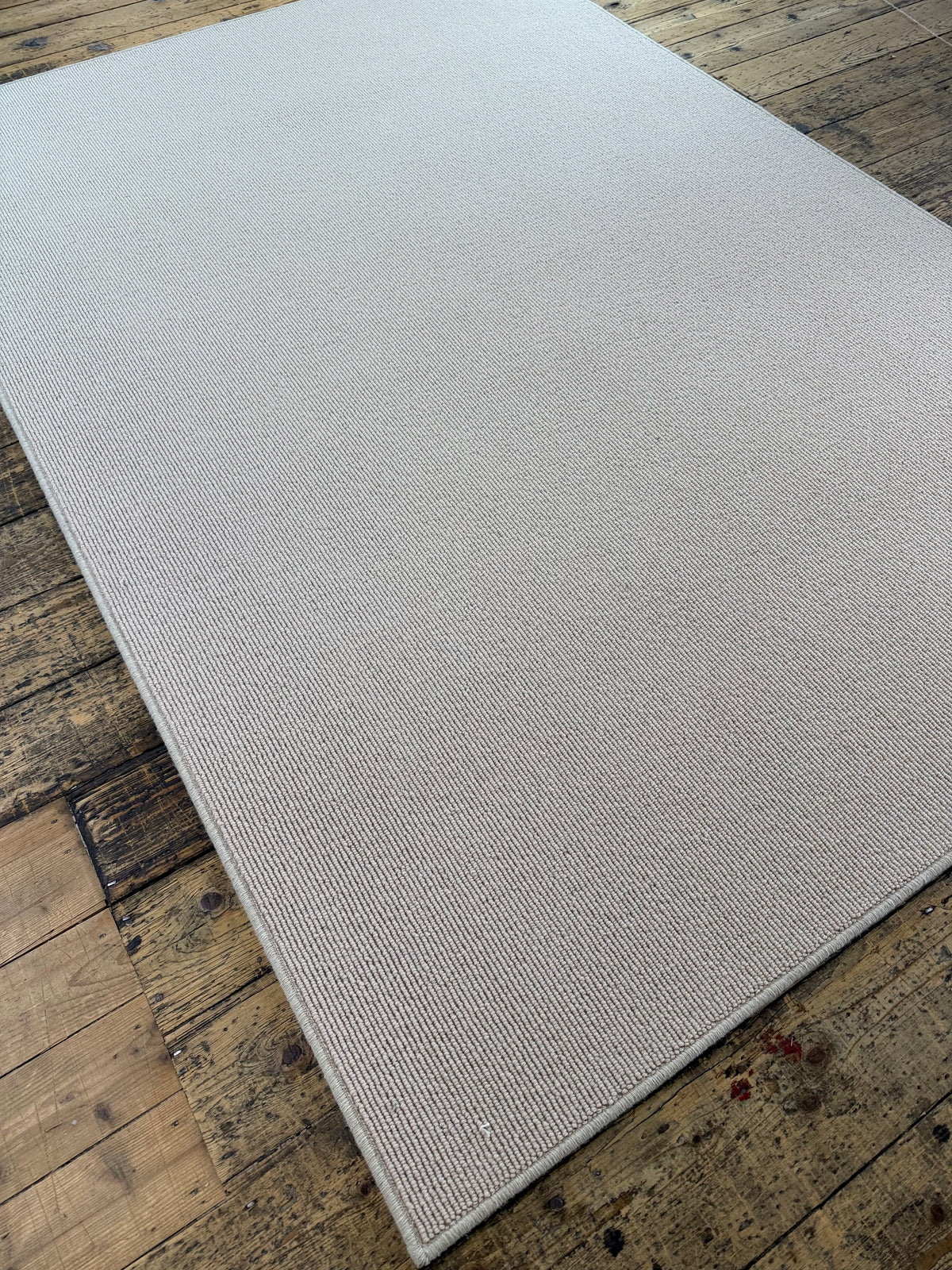 Champagne 100% wool rug 174cm x 255cm