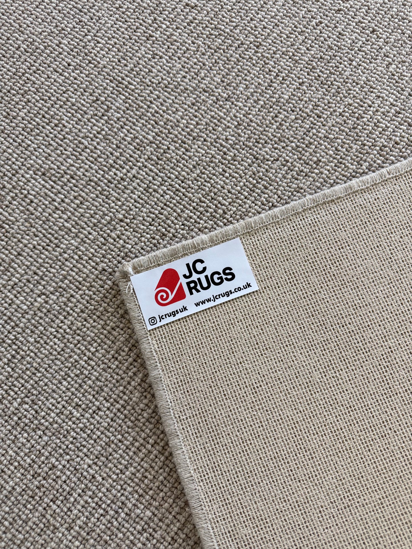 Hessian 100% wool rug 200cm x 250cm