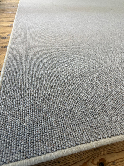 Pewter 100% wool rug 274cm x 358cm