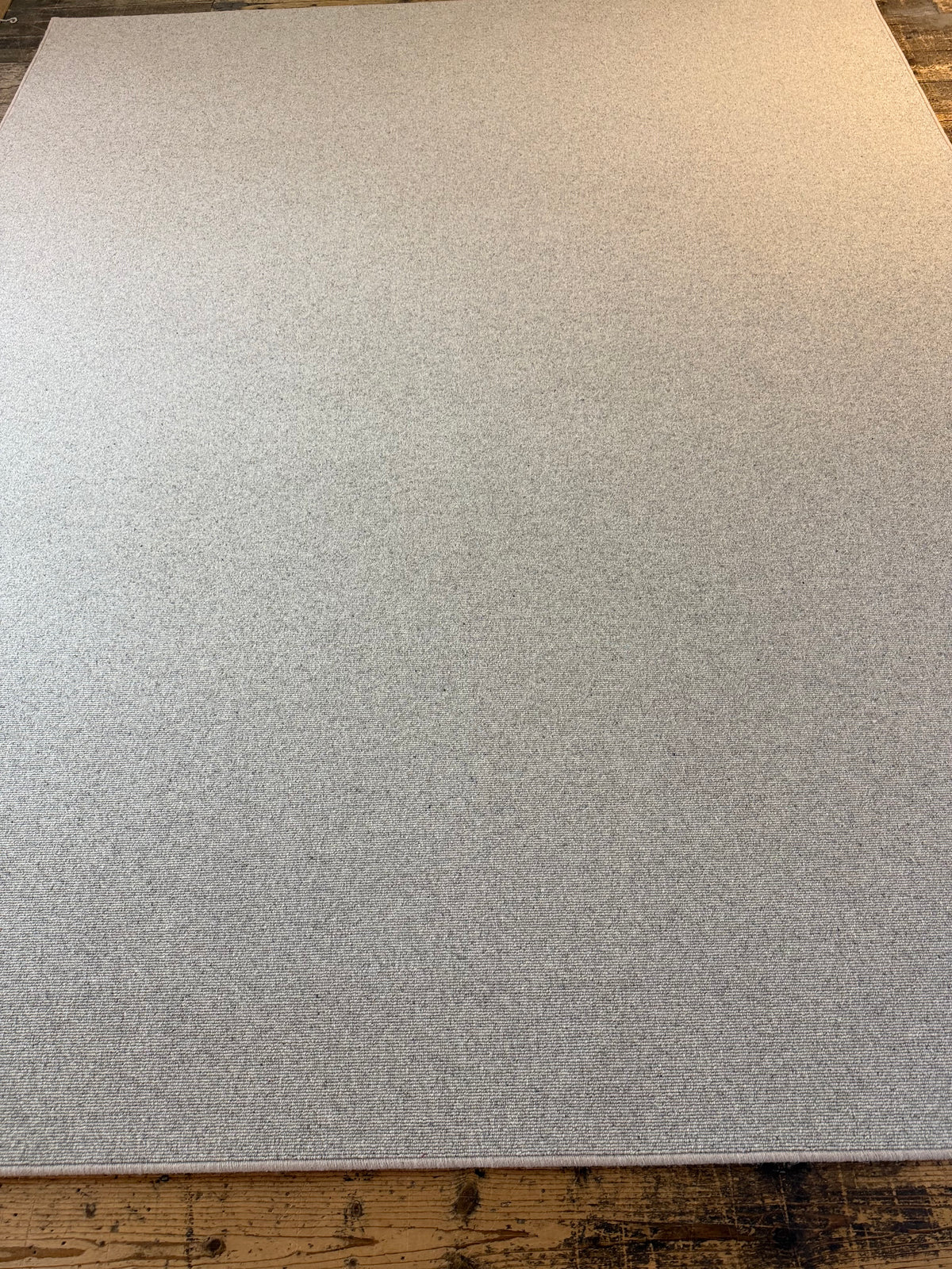 Bone 100% wool rug 265cm x 327cm