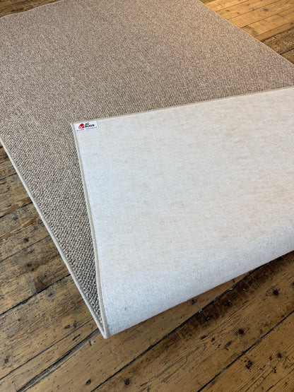 Heirloom 100% polypropylene rug 154cm x 292cm