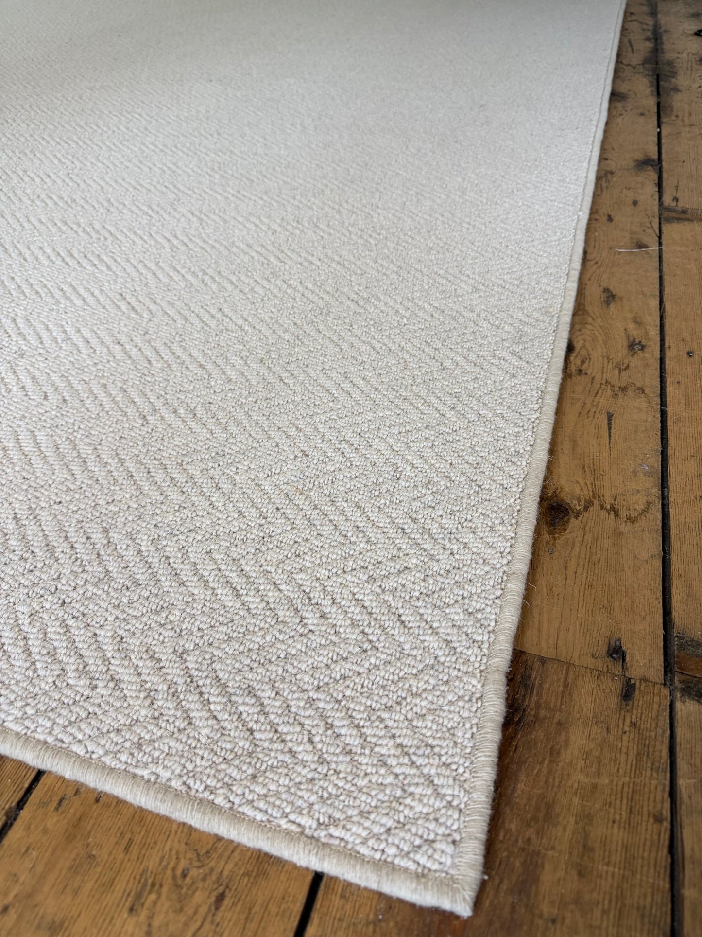 Aran Herringbone 100% wool rug 248cm x 338cm