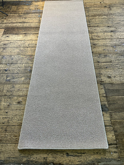 Cinereous 100% wool runner 83cm x 286cm
