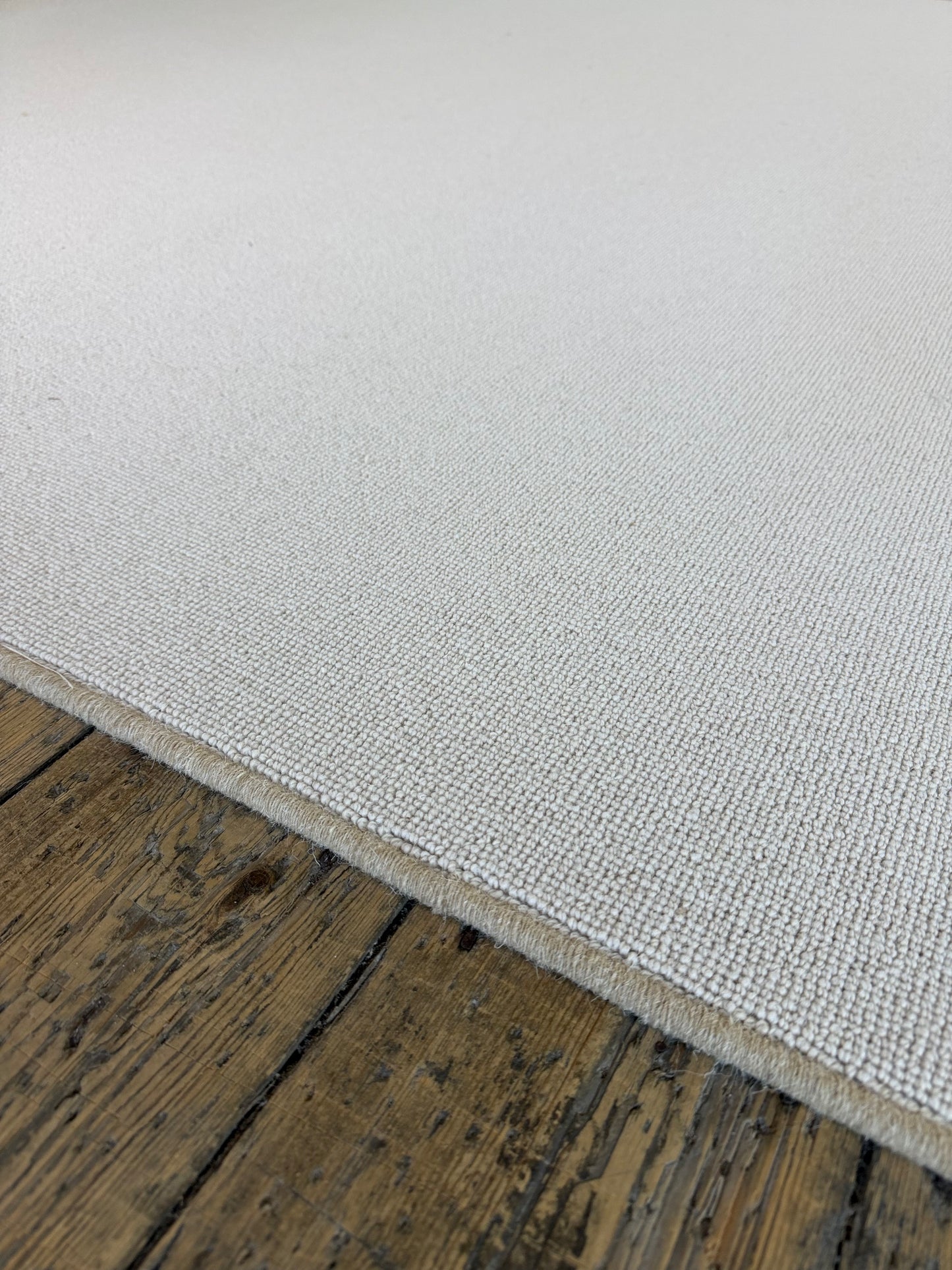Chalk 100% wool rug 285cm x 398cm