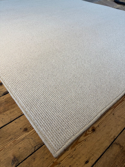 Aran 100% wool rug 200cm x 278cm