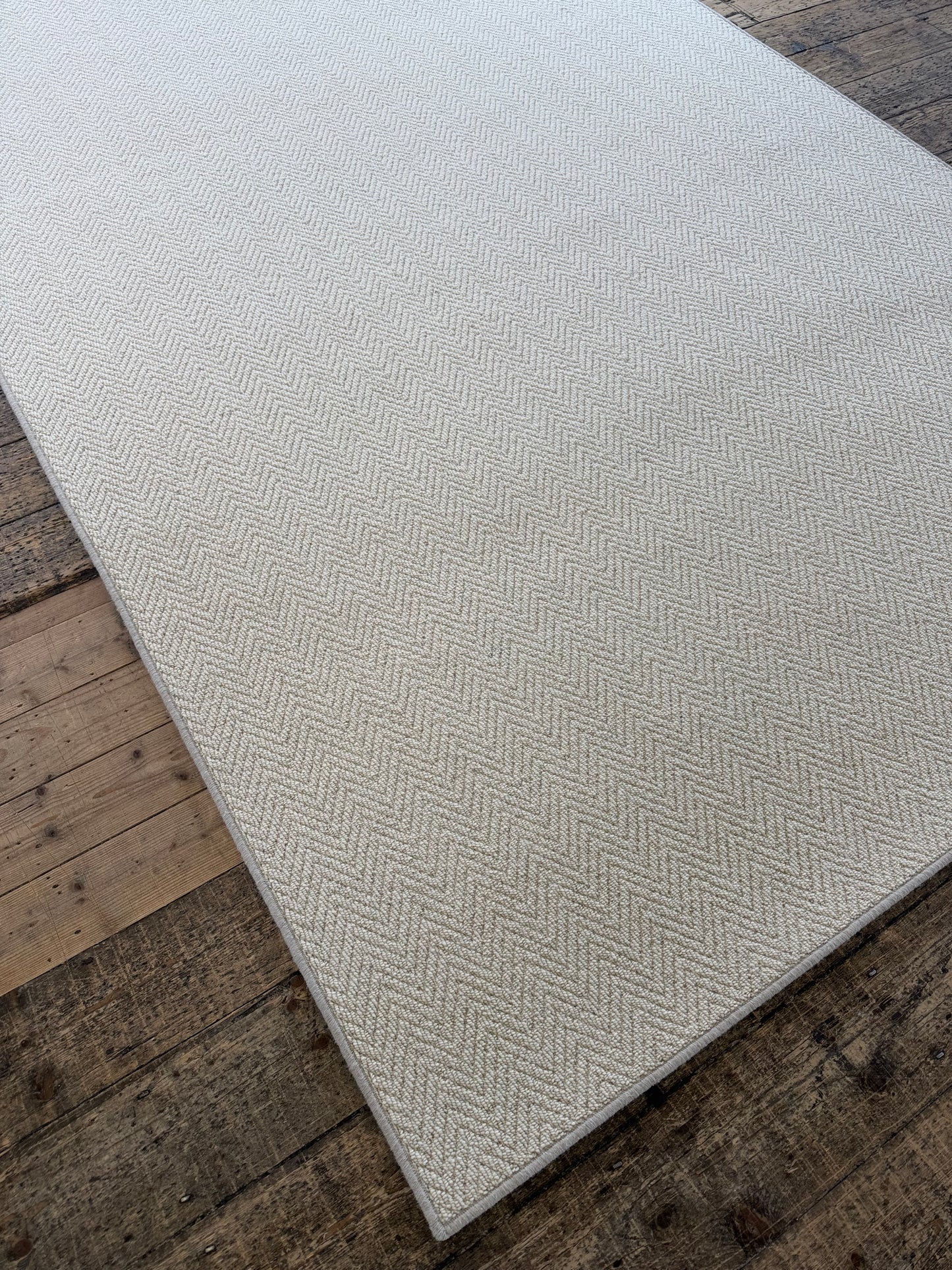 Cream herringbone 100% wool rug 200cm x 300cm