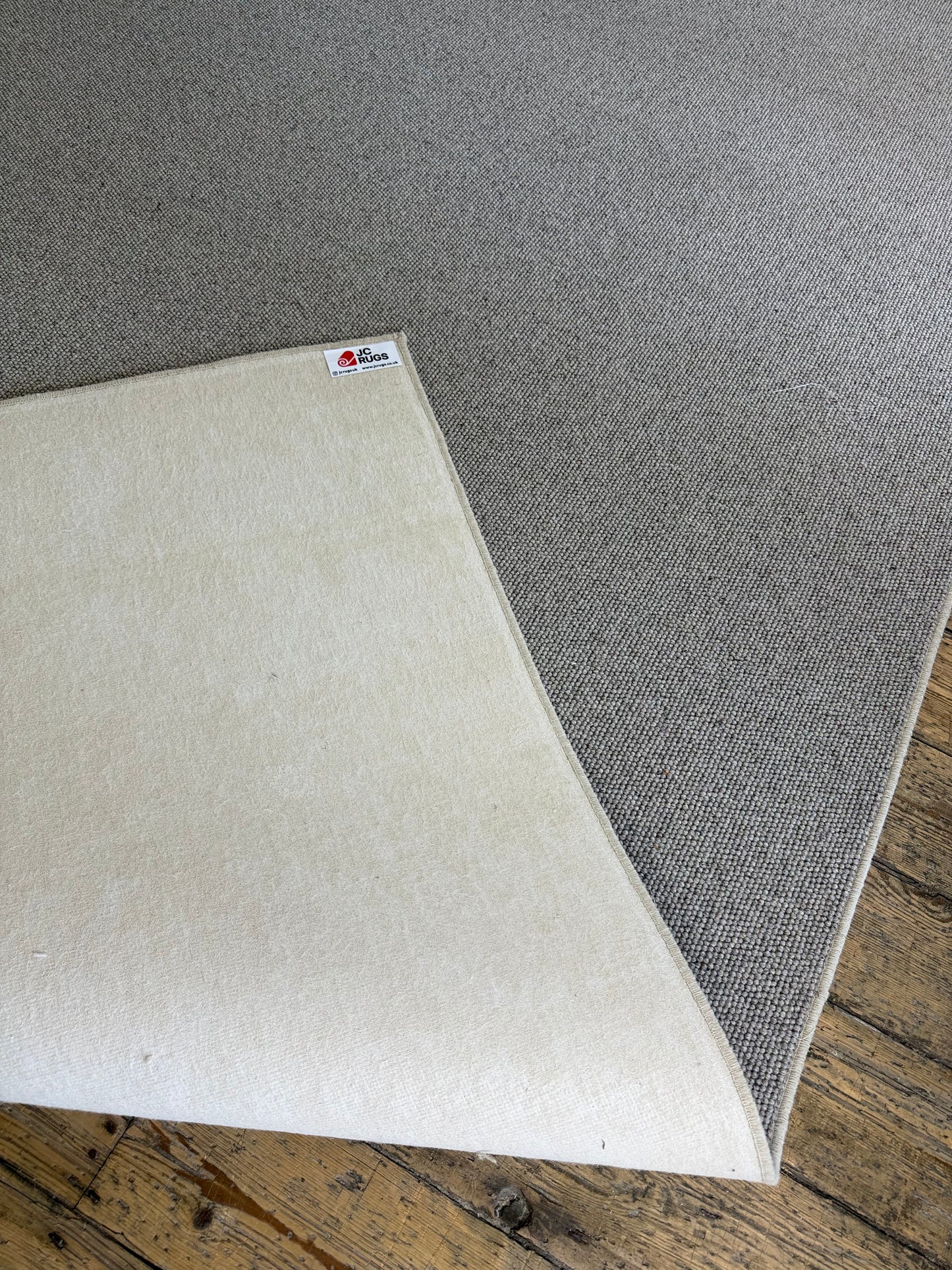 Pewter 100% wool rug 274cm x 358cm