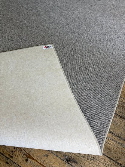 Pewter 100% wool rug 274cm x 358cm