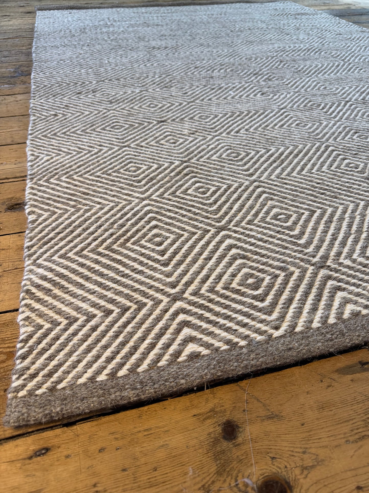 Estelle 100% handwoven wool 160cm x 230cm