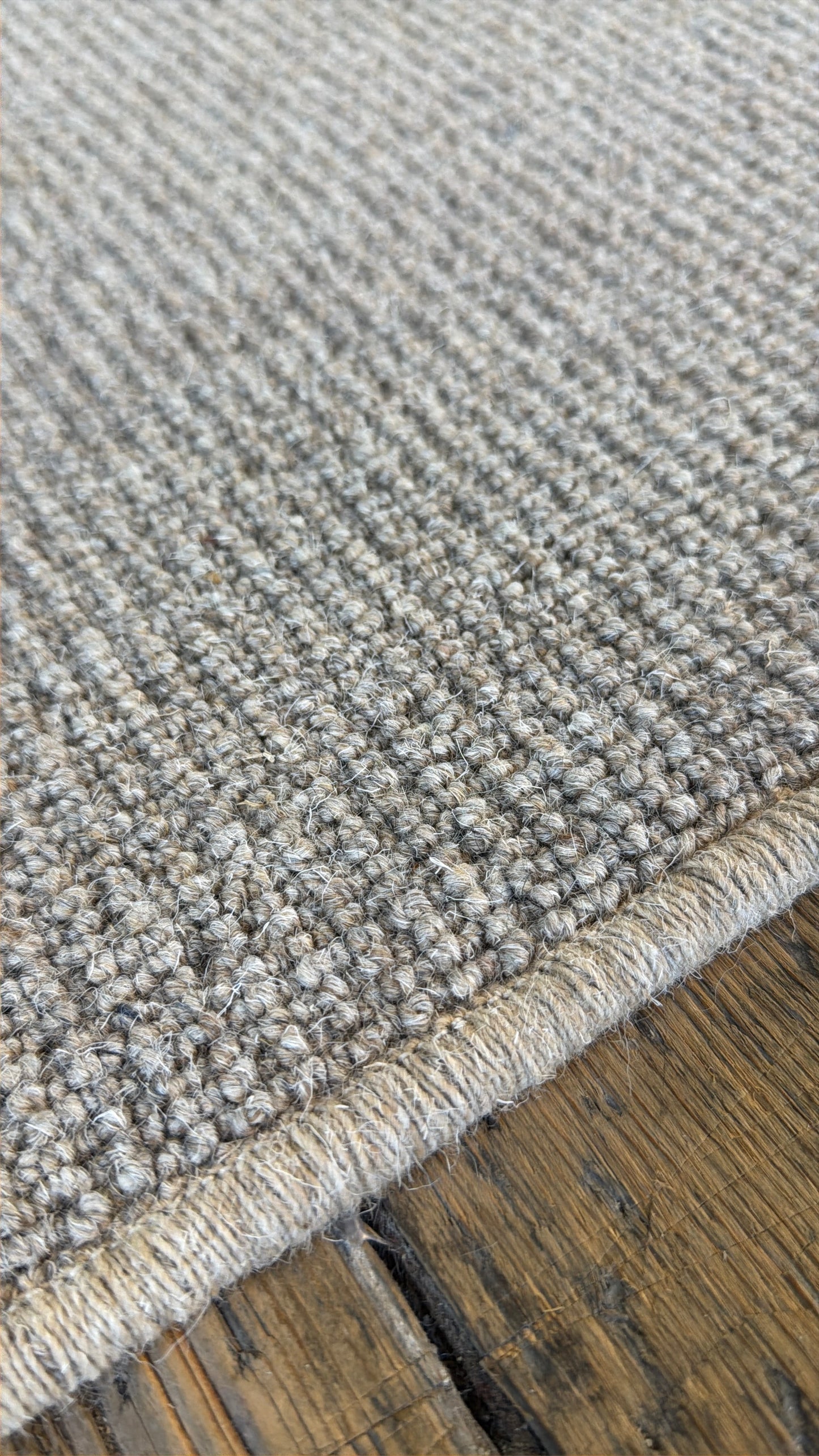 Flaxen 100% wool rug 260cm x 260cm