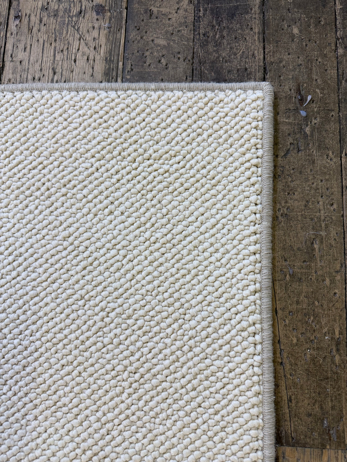 Crème 100% polypropylene rug 250cm x 350cm