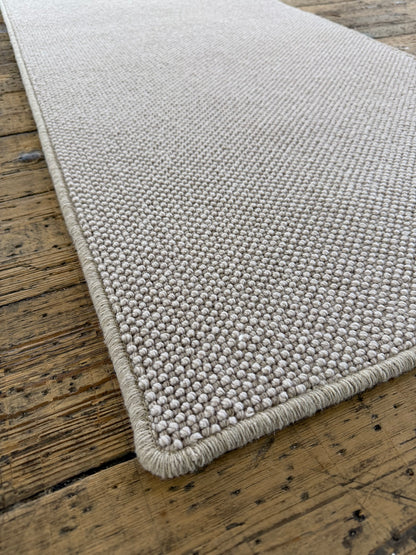 Oatridge 100% wool hallway runner 72cm x 291cm