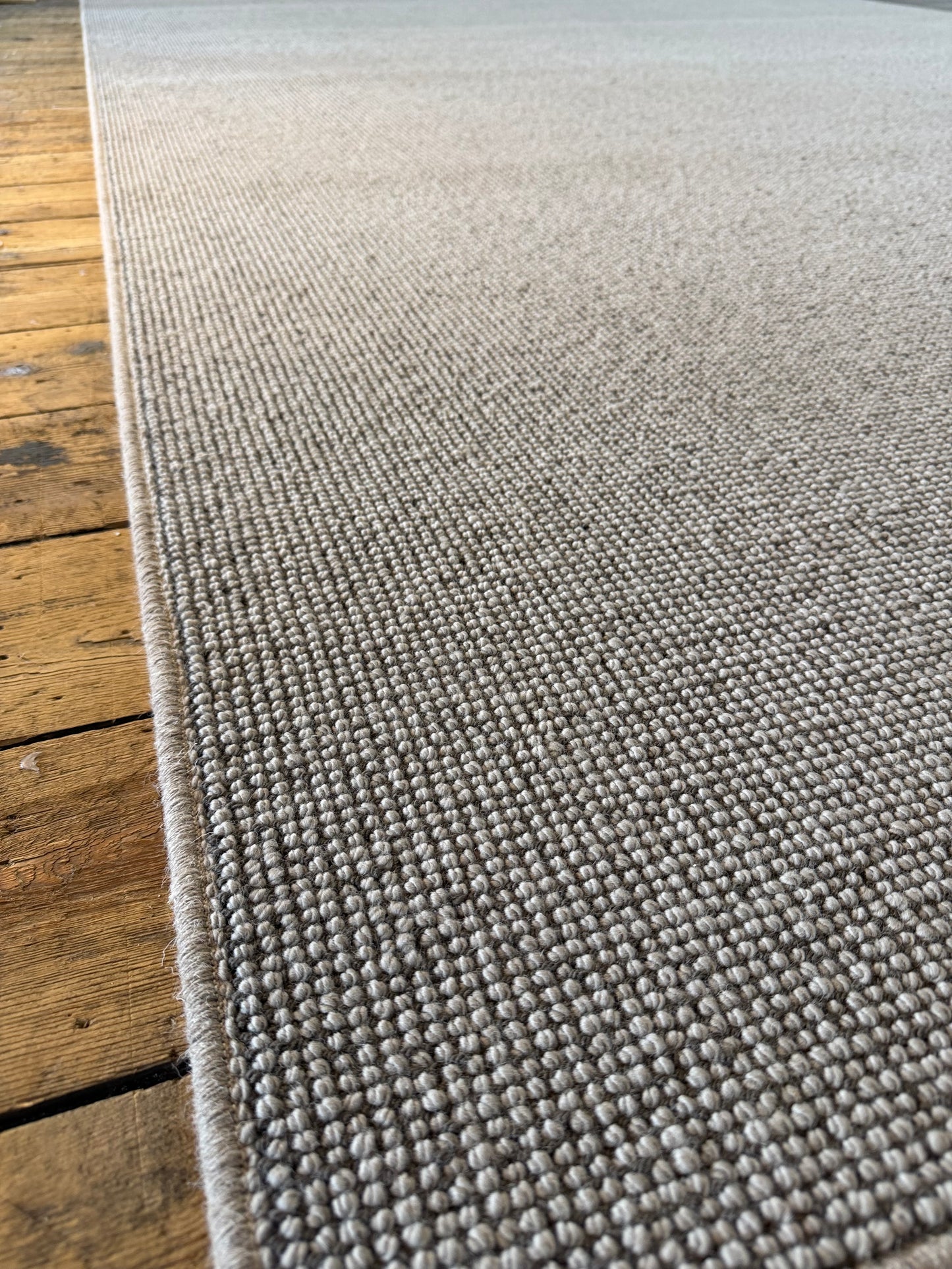 Pennine 100% wool rug 240cm x 390cm