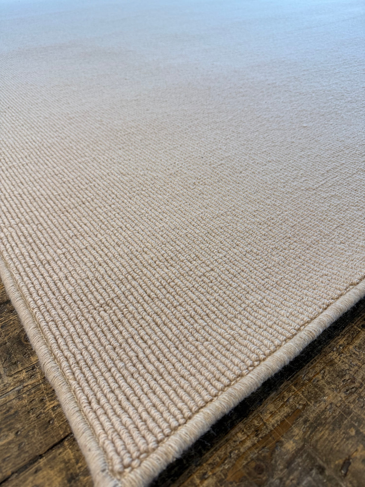 Champagne 100% wool rug 210cm x 300cm