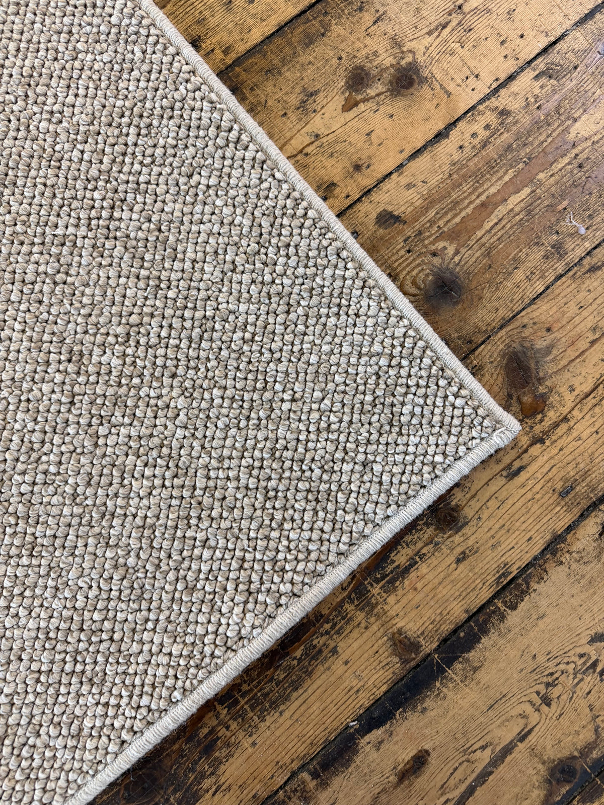 Heirloom 100% polypropylene rug 154cm x 292cm