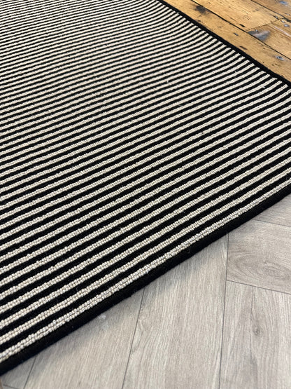 Oreo 100% wool rug 199cm x 235cm