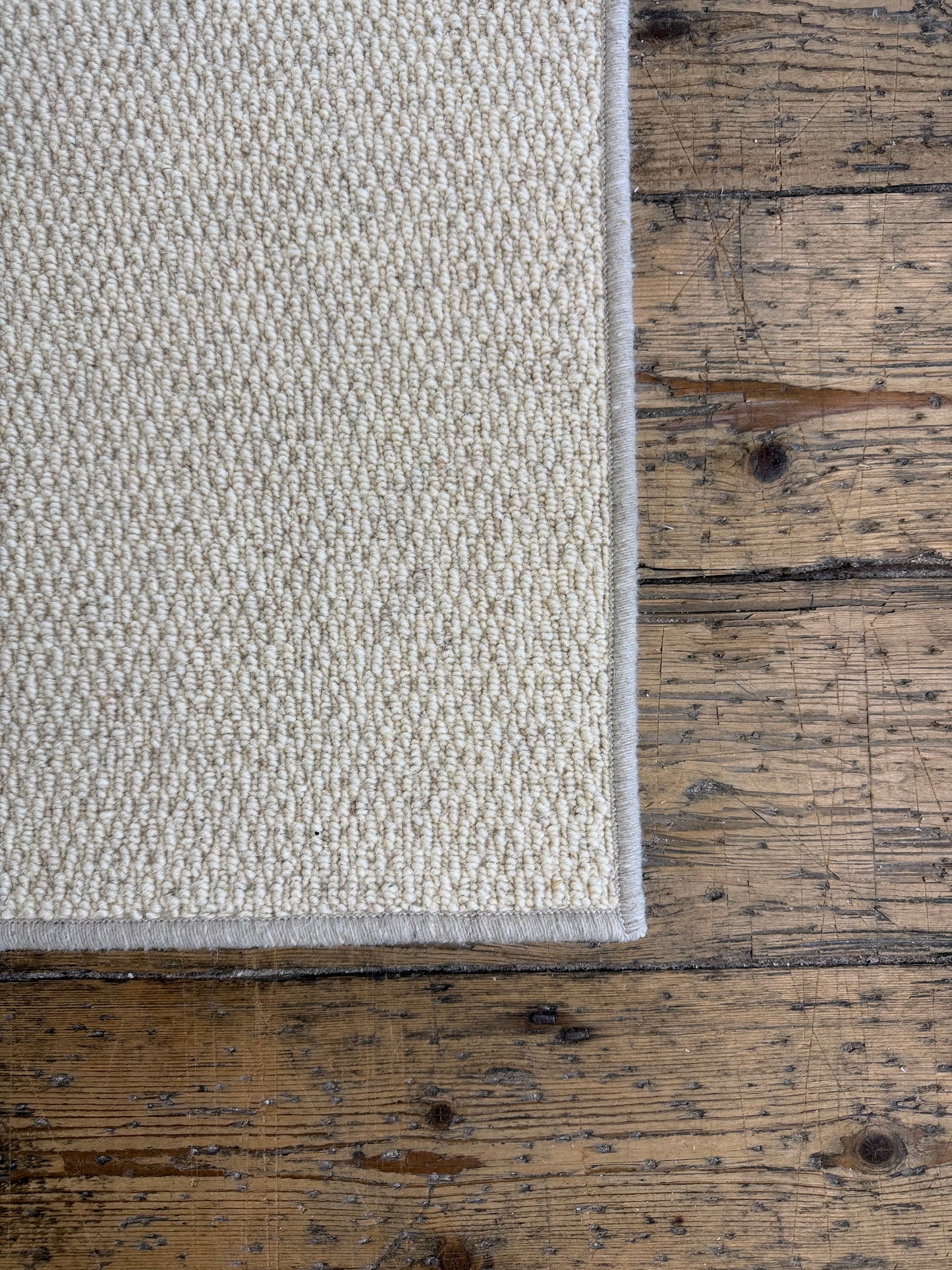 Ricecake 100% wool rug 150cm x 244cm