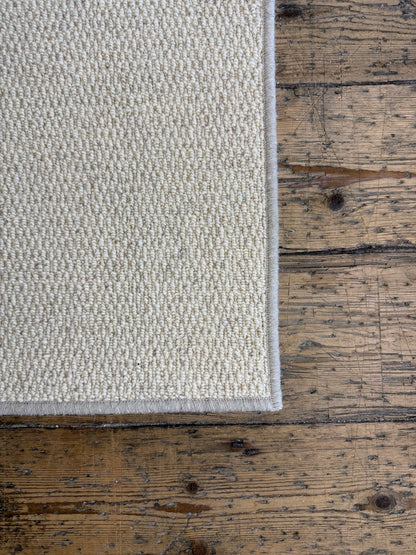 Ricecake 100% wool rug 150cm x 244cm
