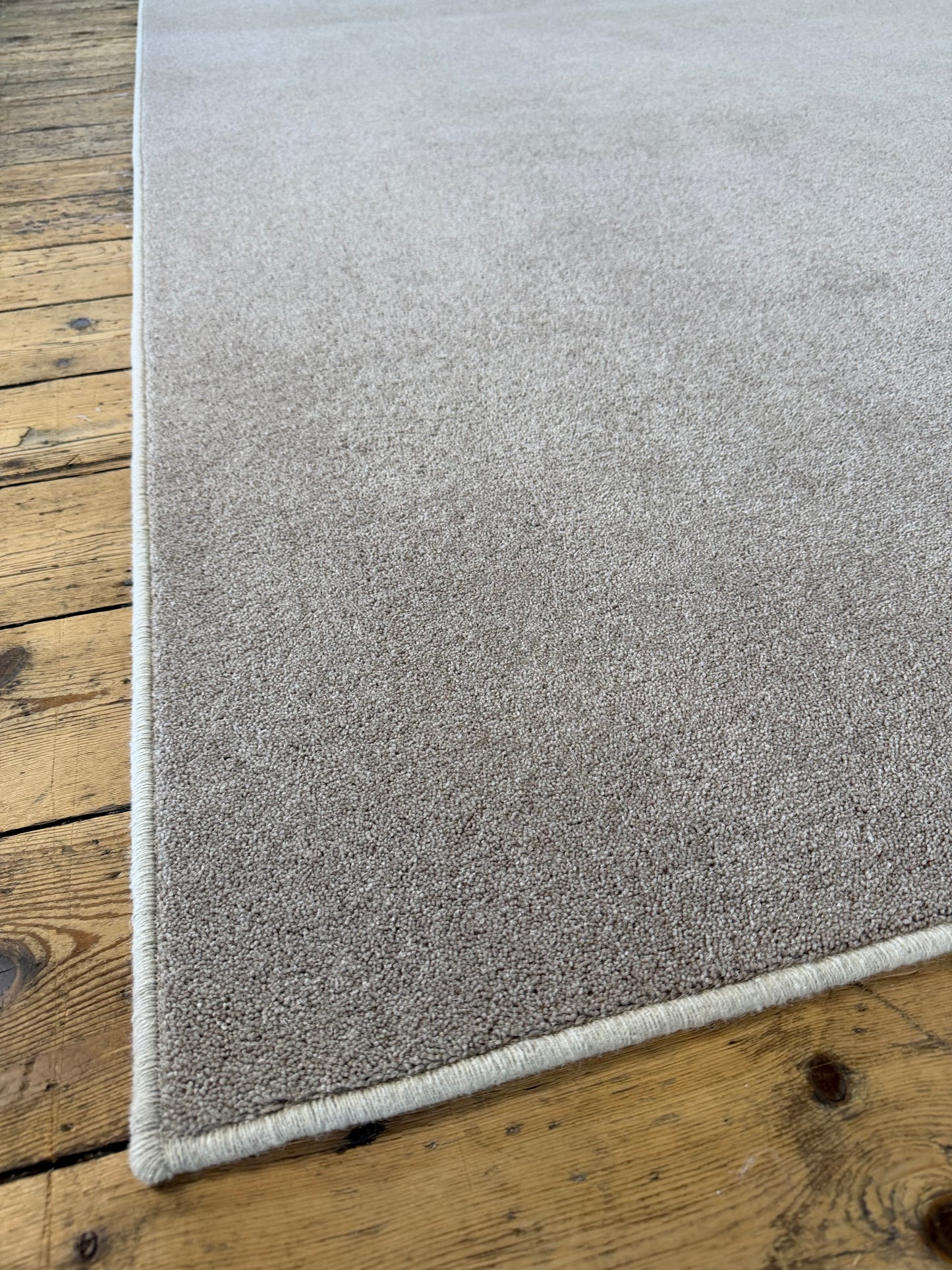 Hickory 80/20 wool rug 236cm x 336cm