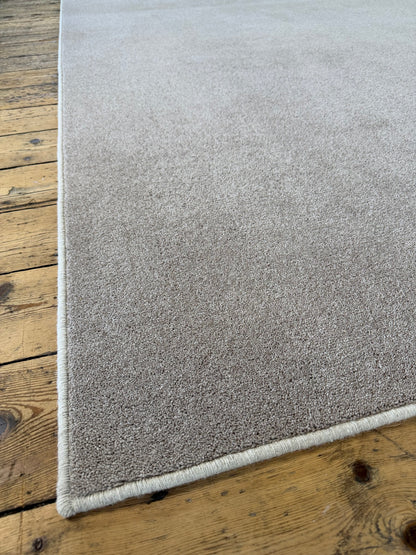 Hickory 80/20 wool rug 236cm x 336cm