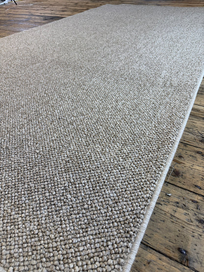 Heirloom 100% polypropylene rug 154cm x 292cm