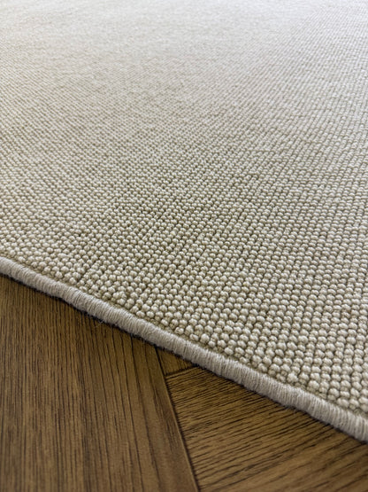 Royal view 100% wool rug 248cm x 368cm
