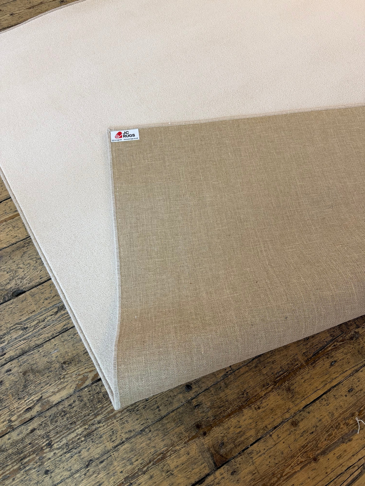 Shell 80/20 wool twist rug 200cm x 247cm