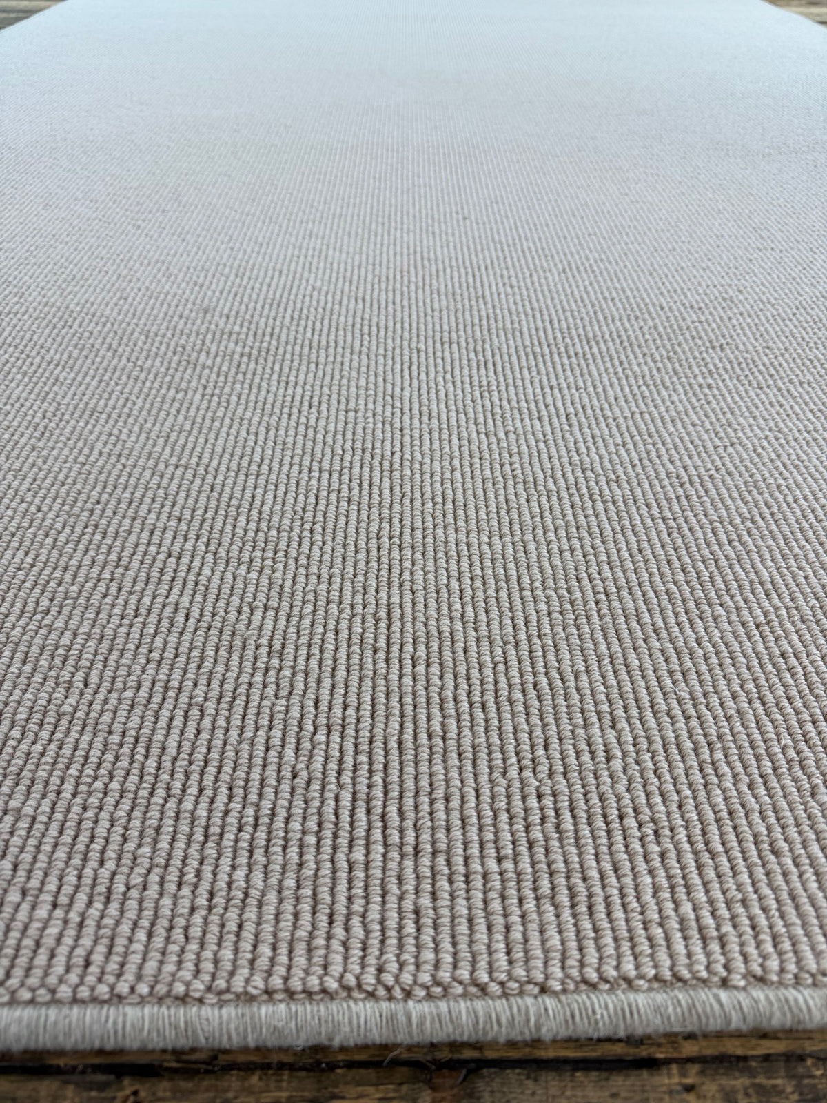 Champagne 100% wool rug 174cm x 255cm