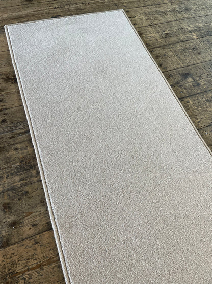 White cream hallway runner 66cm x 211cm