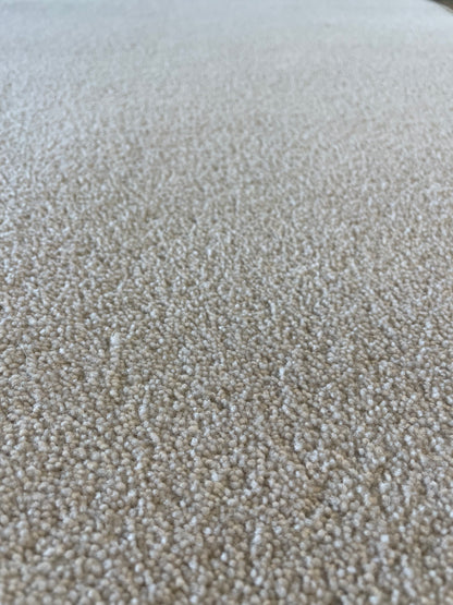 White cream hallway runner 66cm x 211cm