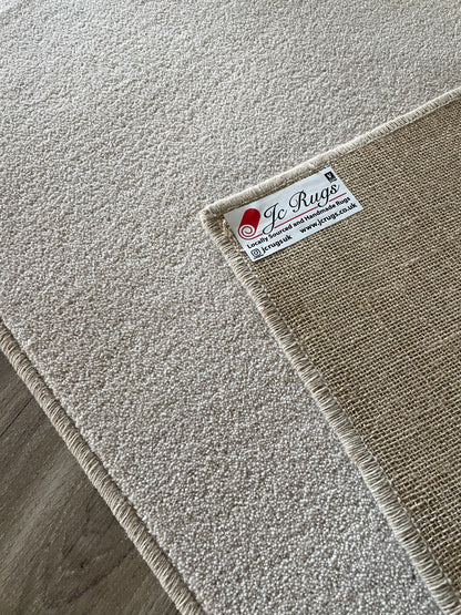 White cream hallway runner 66cm x 211cm