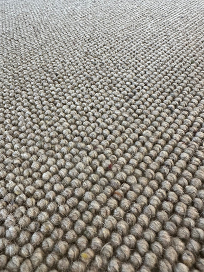 Pewter 100% wool small rug 114cm x 211cm
