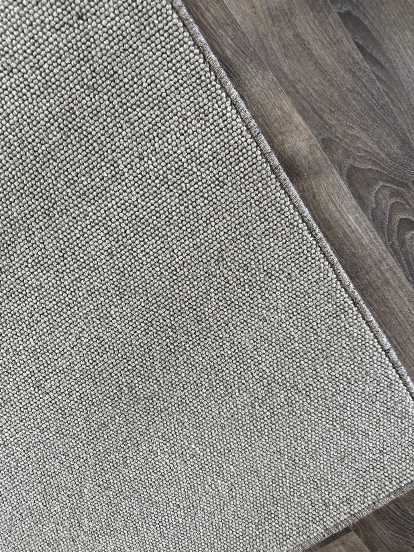 Pewter 100% wool small rug 114cm x 211cm