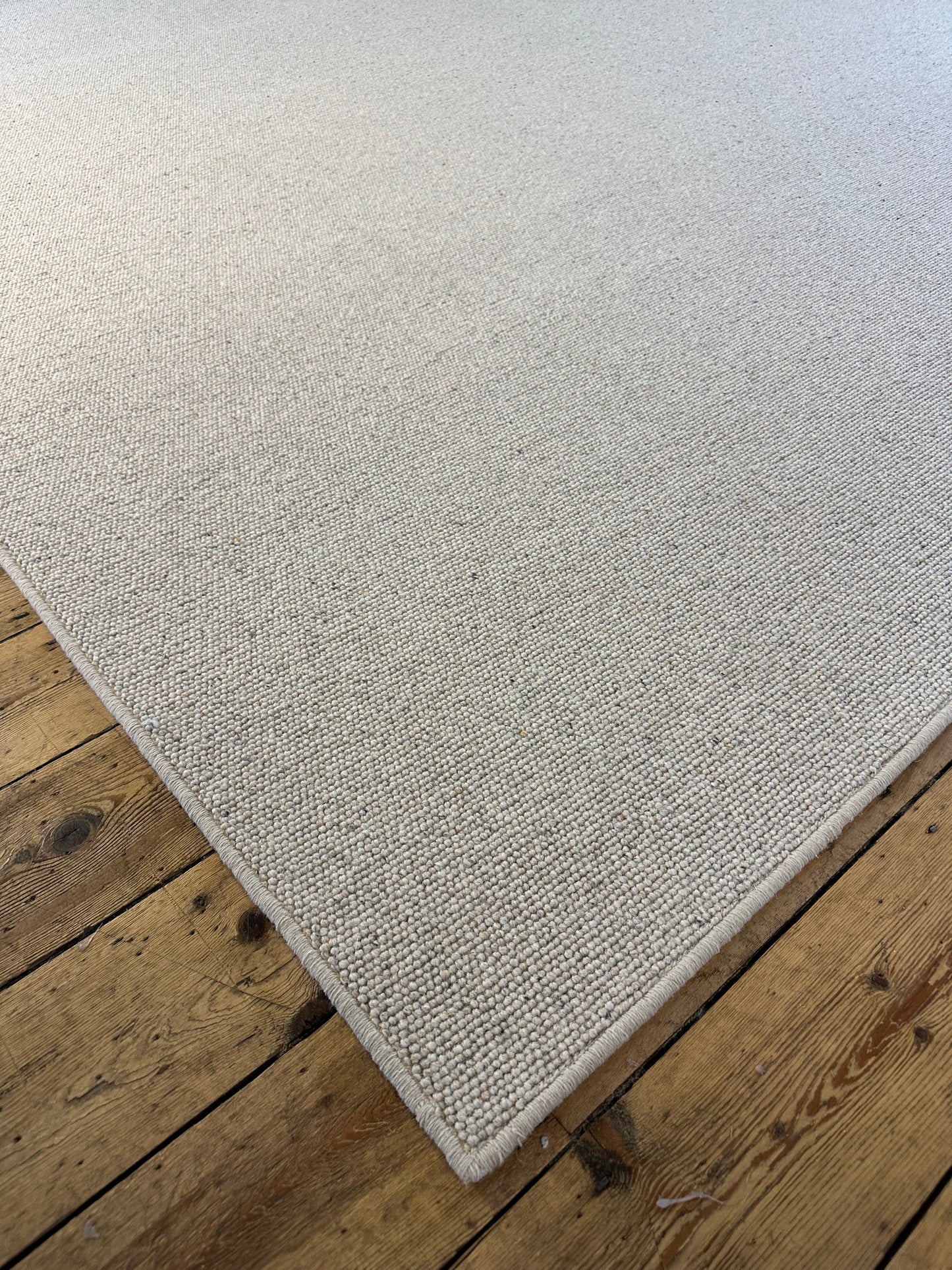 Pumice 100% wool rug 290cm x 296cm