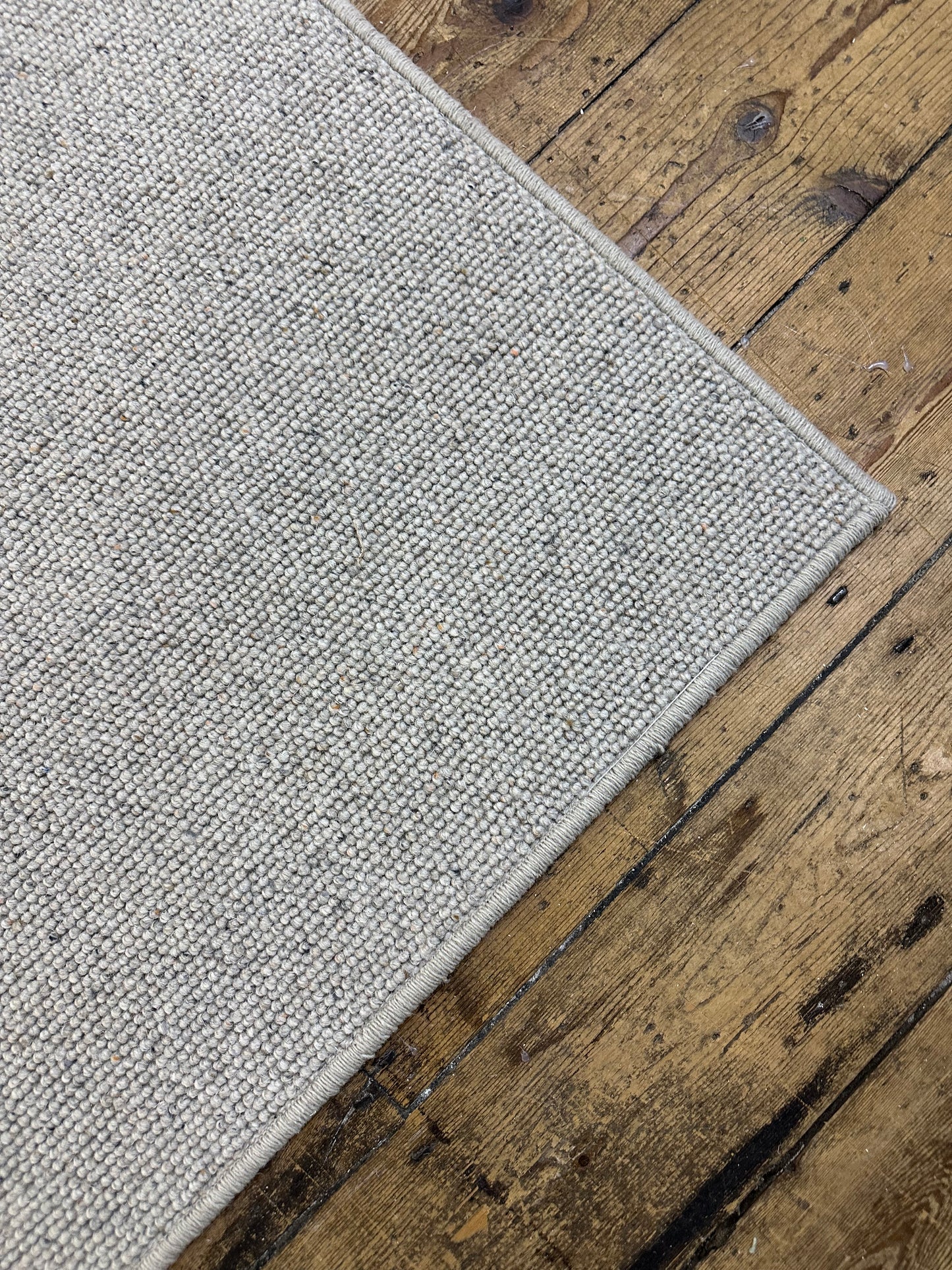 Pumice 100% wool rug 290cm x 296cm